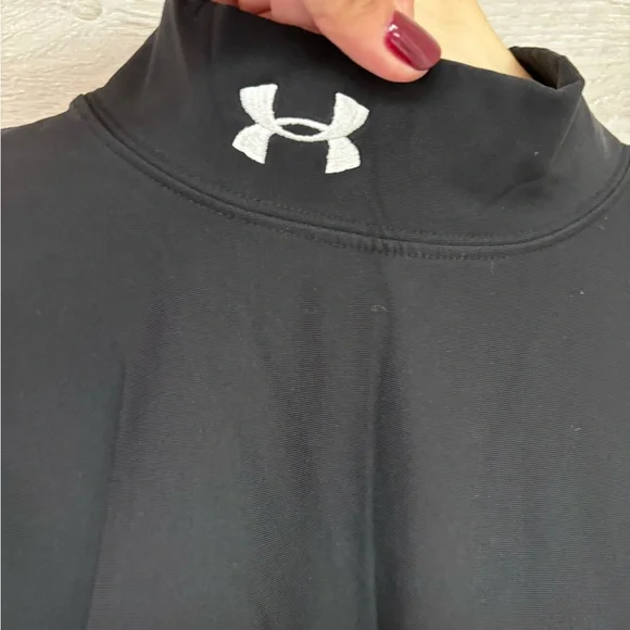 * | Under Armour | compression shirt. Size M. - Picture 2 of 4